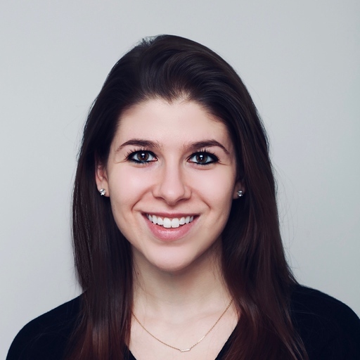 Caroline Mehl Headshot