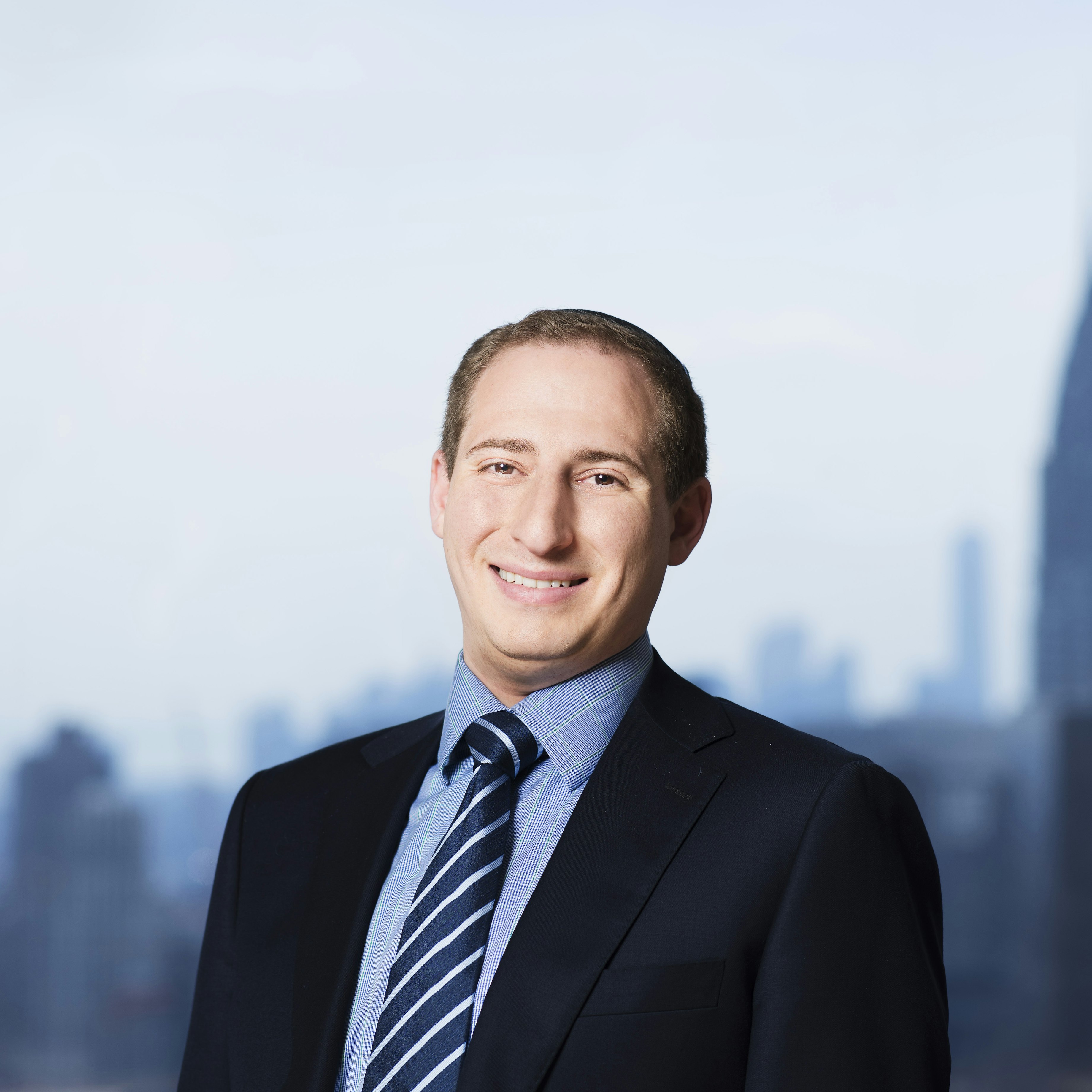 Uri Herzberg Headshot